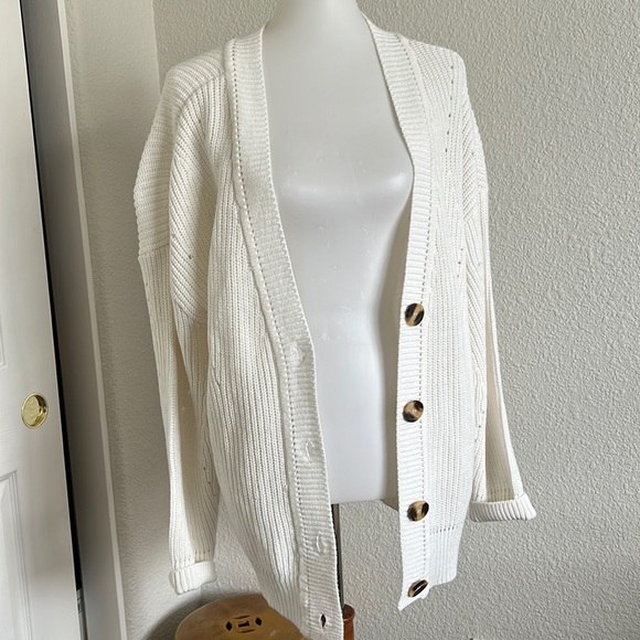 cloth by design Sweaters - NWOT oversized thick knit cardigan